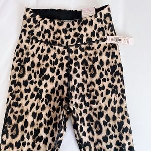 Victoria’s Secret Leopard Print Leggings